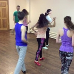 Танцевальный клуб 'Апельсин' (филиал на Гоголя)