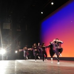 多摩市初心者女子の為のダンススクール FANTASY