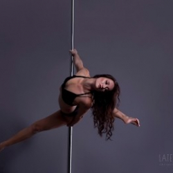 Drehmoment Pole Aerial Dance