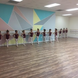 En Pointe Dance Studio