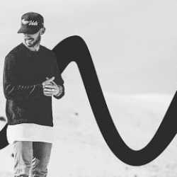 Flow pole dance school and dance