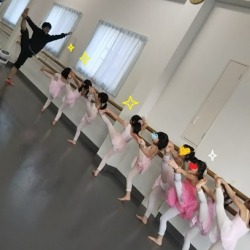 feelballet フィールバレエ（京都、西京区、洛西、桂、上桂のバレエ教室 ：大人基礎、月２回発表会のない幼児プレバレエ、発表会のないクラスも常設。フェルデンクライス・メソッド、筋膜リリース）