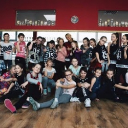 Flash Dance Dance Studio