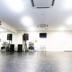 STUDIO HDC