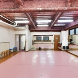 ＩＳダンススタジオ