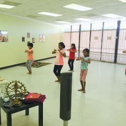 Lakshmi Dance Academy (Lakshmi Peter)