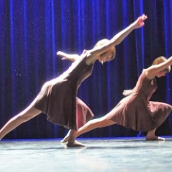 Dansschool Maggi Toussaint - Physical Club Edegem vzw