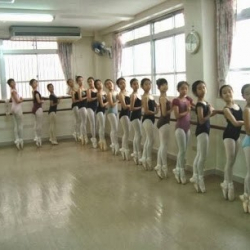 南条幸子バレエ研究所（首里当蔵教室）