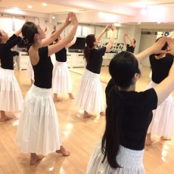 J Hula Studio（ジェイフラスタジオ）