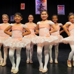 Pepperette Baton & Dance Club