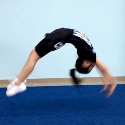 チア・タンブリング・バク転教室 RAINBOW STUDIO