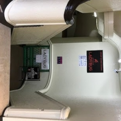 ダンススタジオレディバグ