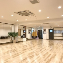 タキガワダンススクール