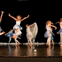 Tanchi - tanečně pohybové kurzy