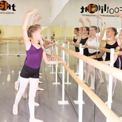 Footlight Leppävaara. Tanssikoulu.