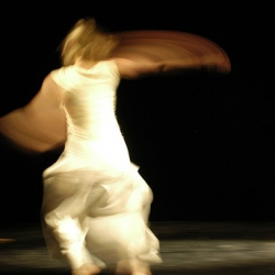 KAREN SCHÖNEMANN - Tänzerin, Tanzpädagogin, Choreografin