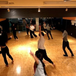 ストリートダンススクール Triple Star