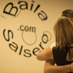 Academia BailaSalsero