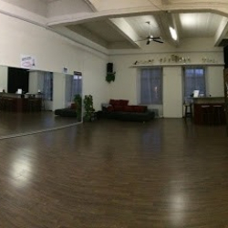 CPWORLD Zentrum für Connection | Social Tanzschule | Tanz Event Spiraldynamik® Massage Dancemove