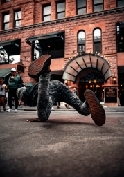 photo-1617246405359-5a26f1361a8e